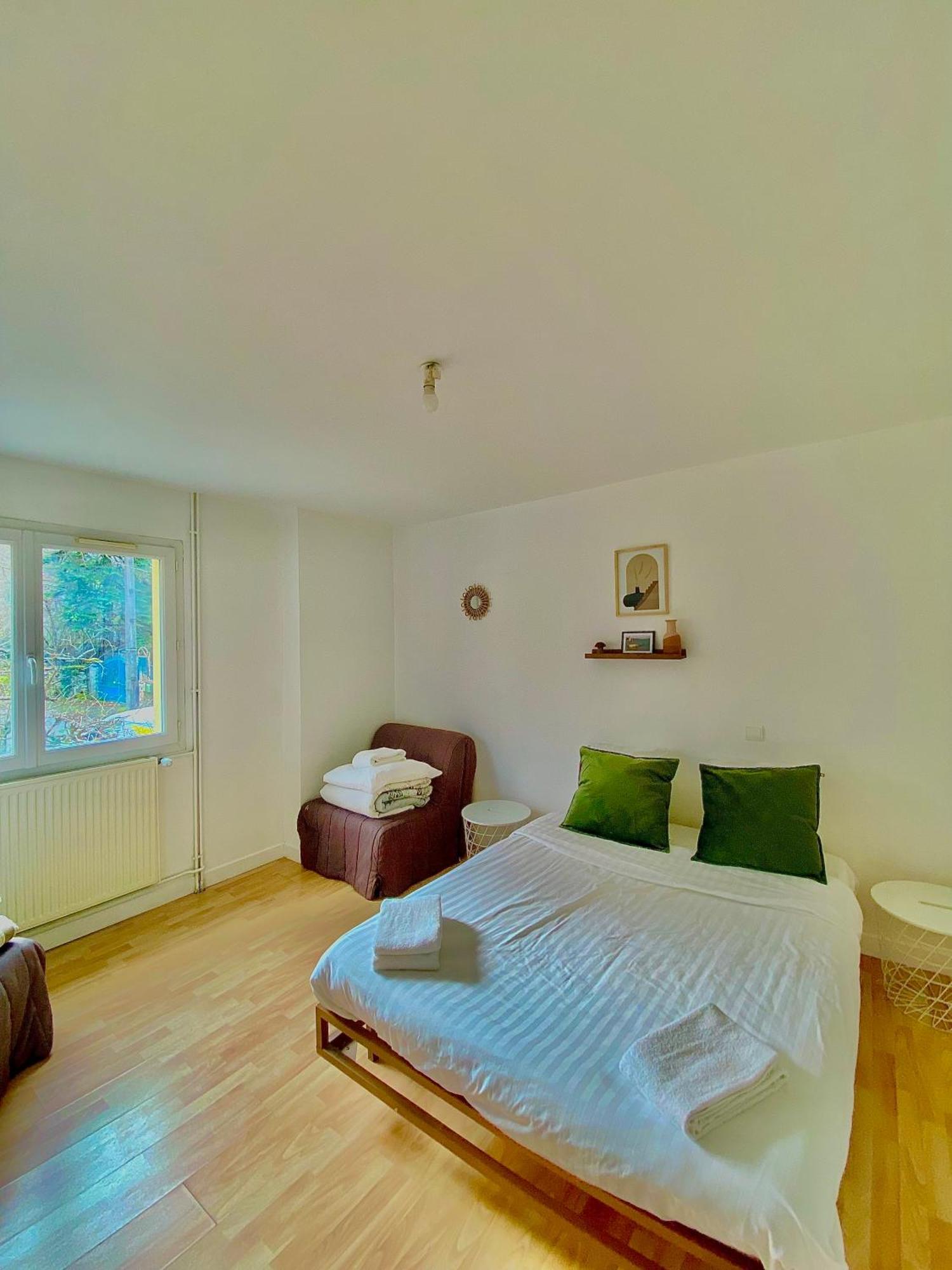 Appartement Chloe Du Lac Montferrat  Екстер'єр фото
