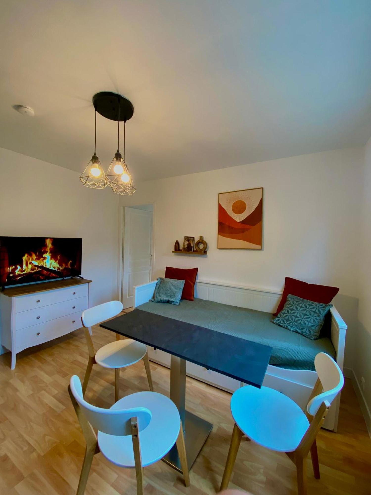 Appartement Chloe Du Lac Montferrat  Екстер'єр фото